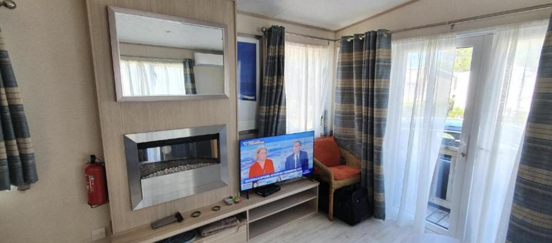 Detente Et Confort Au Bois Dormant Camping 4* Mh240 생장드몽 외부 사진